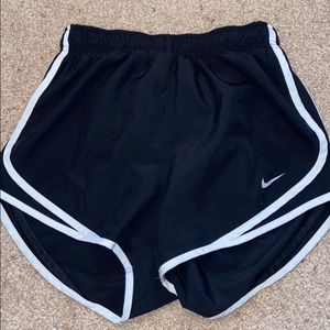 black and white nike shorts
